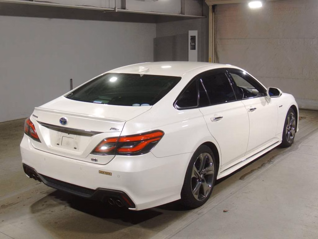 TOYOTA CROWN