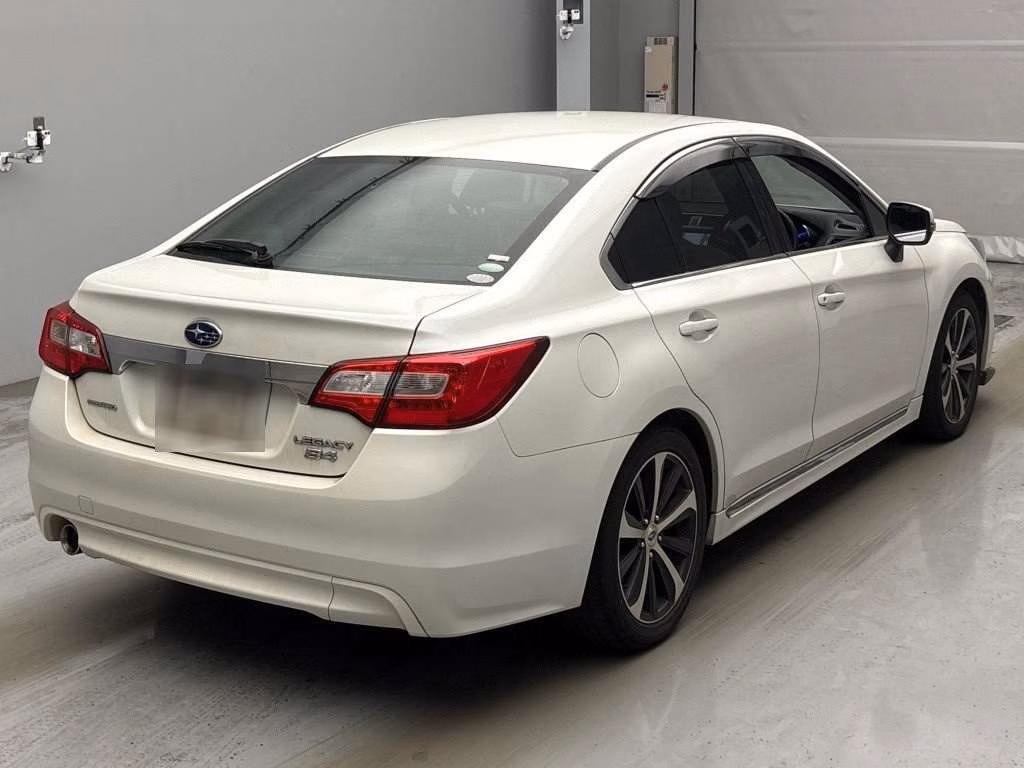 SUBARU LEGACY B4
