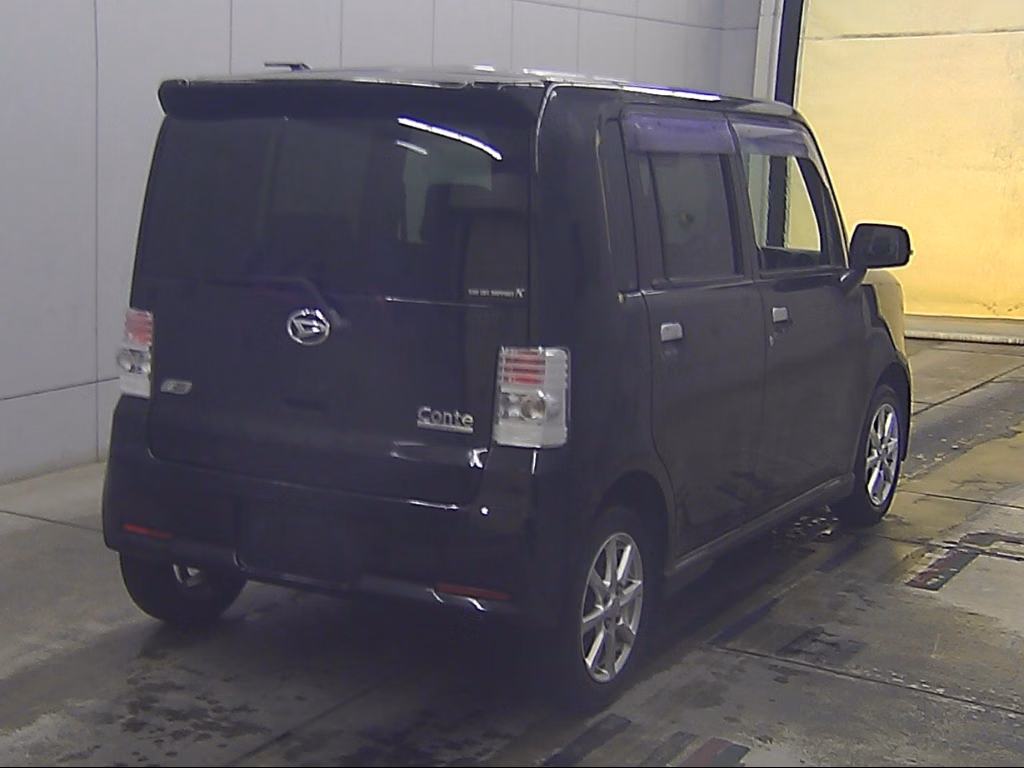 DAIHATSU MOVE CONTE