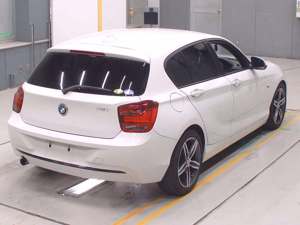 BMW 1-SERIES