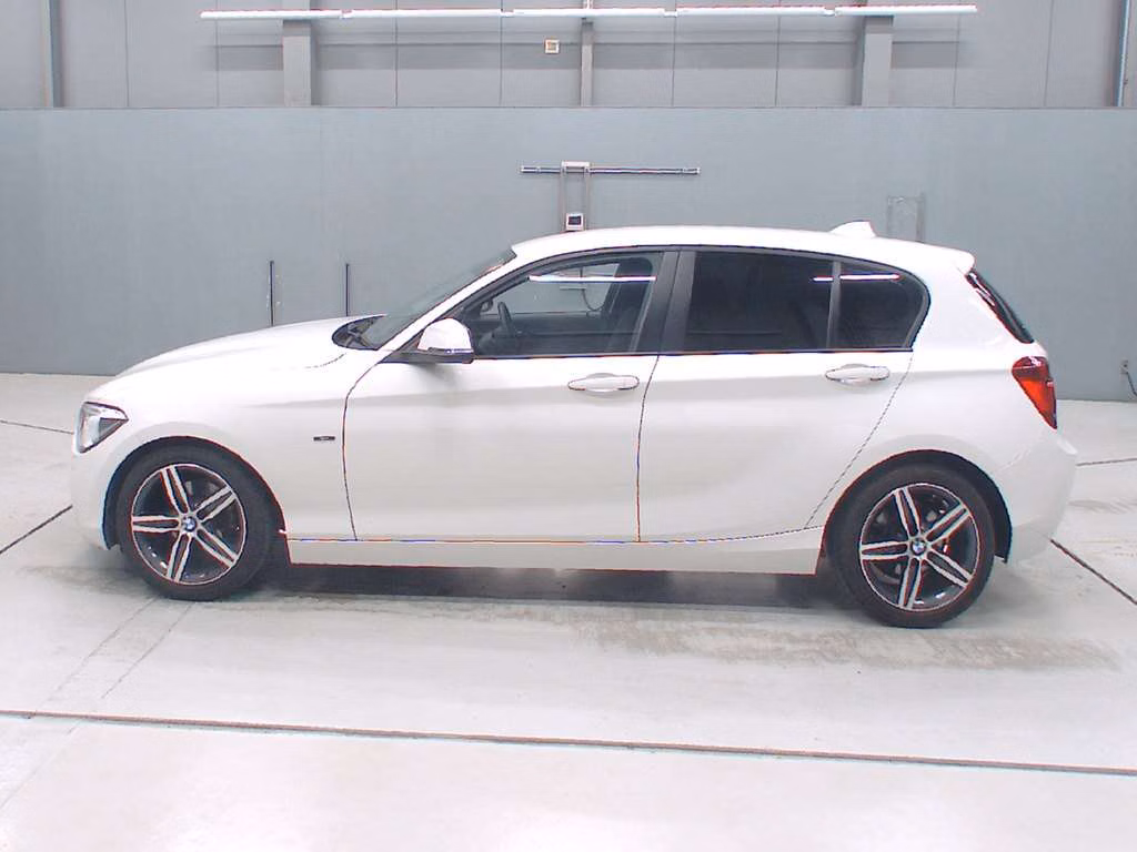BMW 1-SERIES