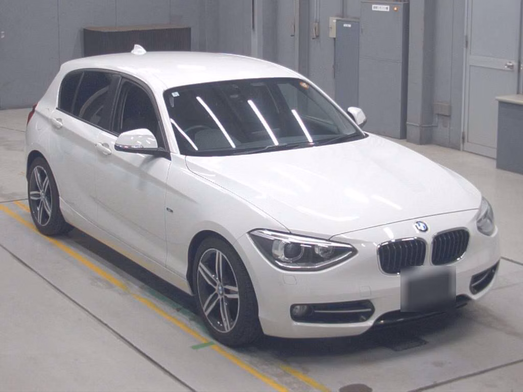 BMW 1-SERIES