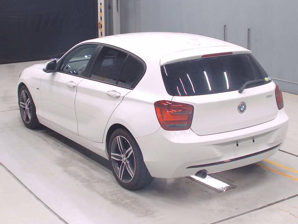 BMW 1-SERIES