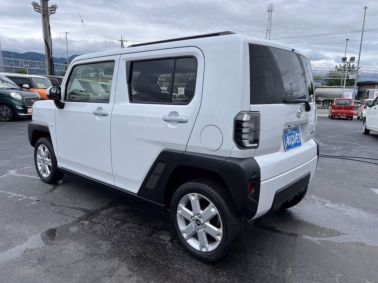 DAIHATSU TAFT
