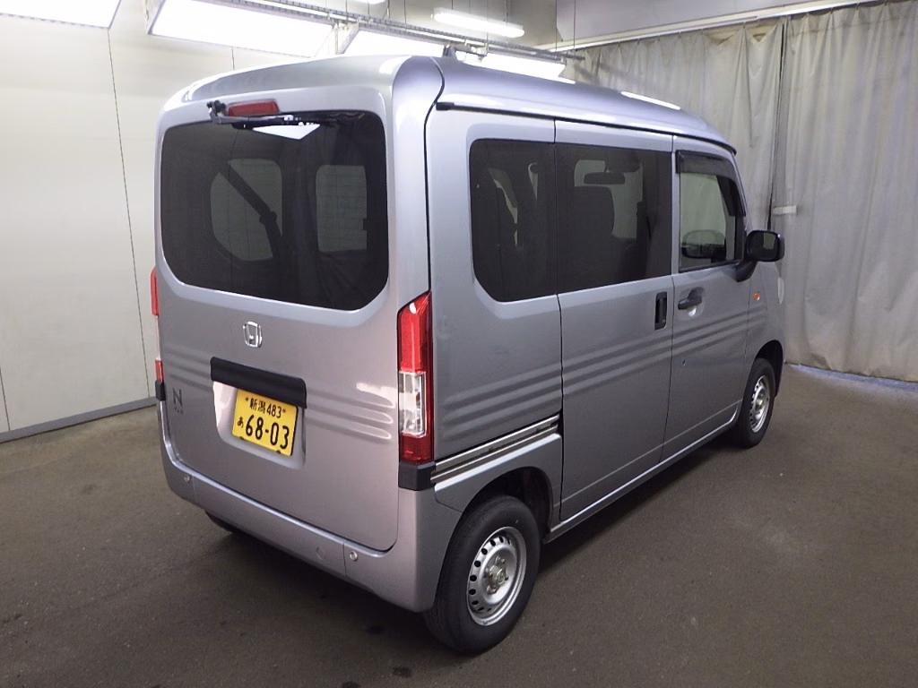 HONDA N-VAN