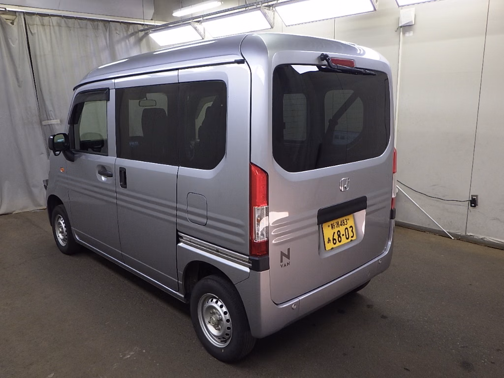 HONDA N-VAN
