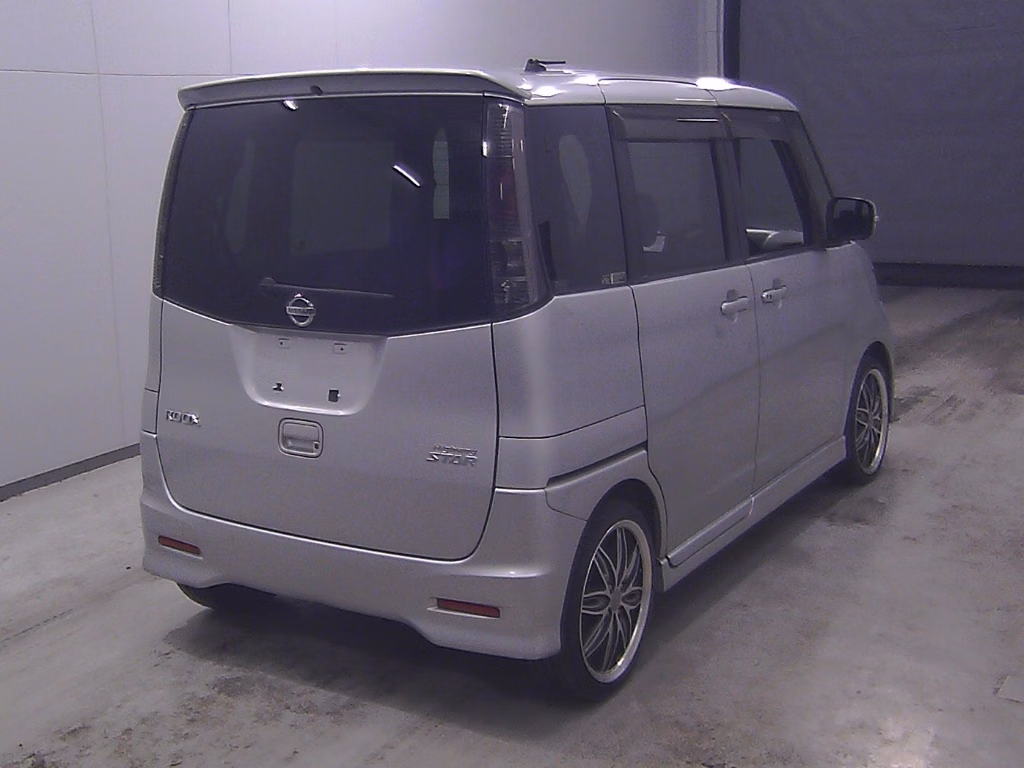 NISSAN ROOX