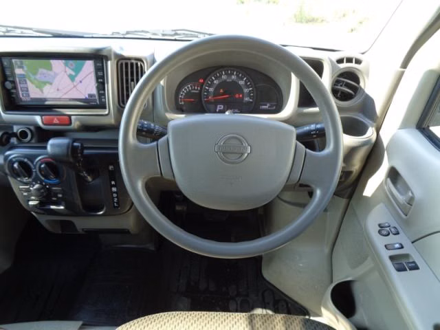 NISSAN NV100 CLIPPER