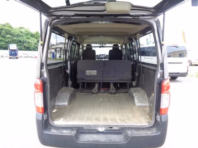 NISSAN NV350 CARAVAN