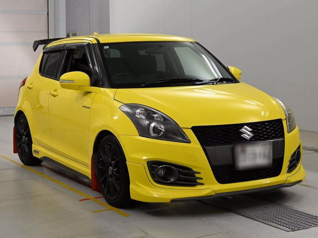 SUZUKI SWIFT