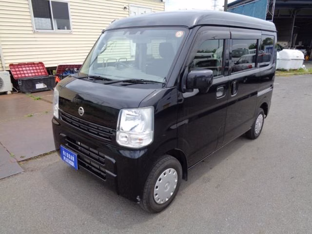 NISSAN NV100 CLIPPER