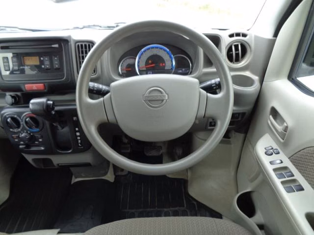 NISSAN NV100 CLIPPER