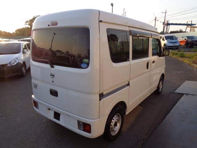 NISSAN NV100 CLIPPER