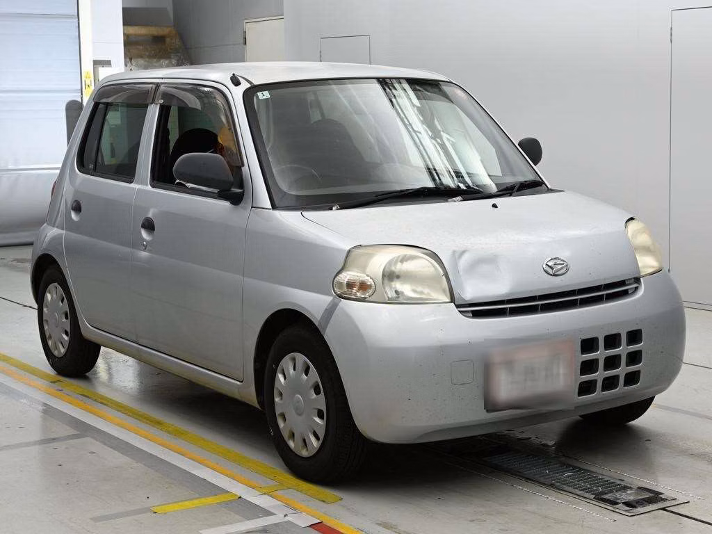DAIHATSU ESSE
