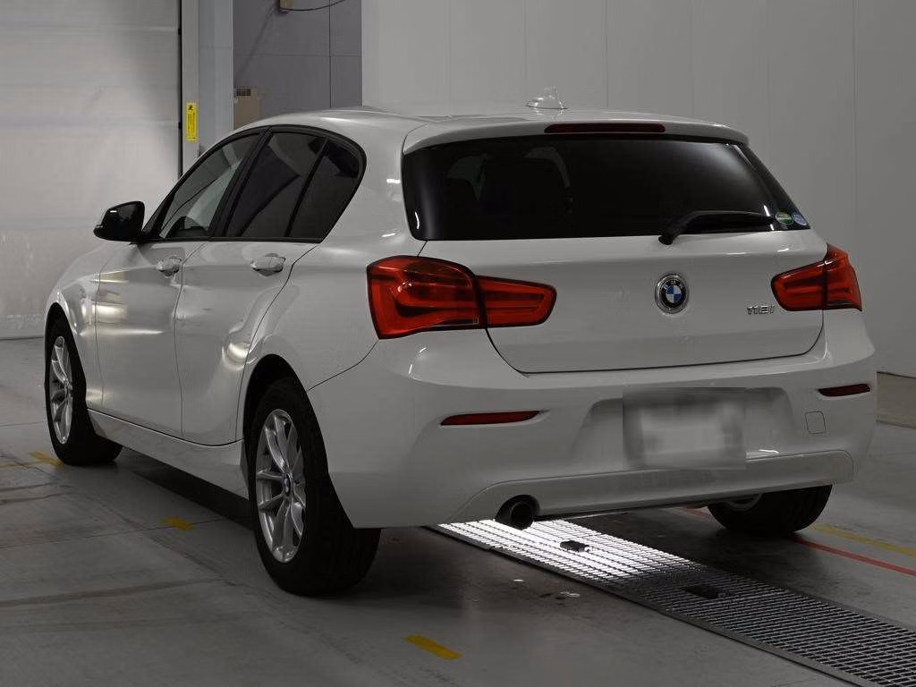 BMW 1-SERIES