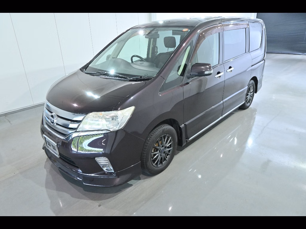 NISSAN SERENA