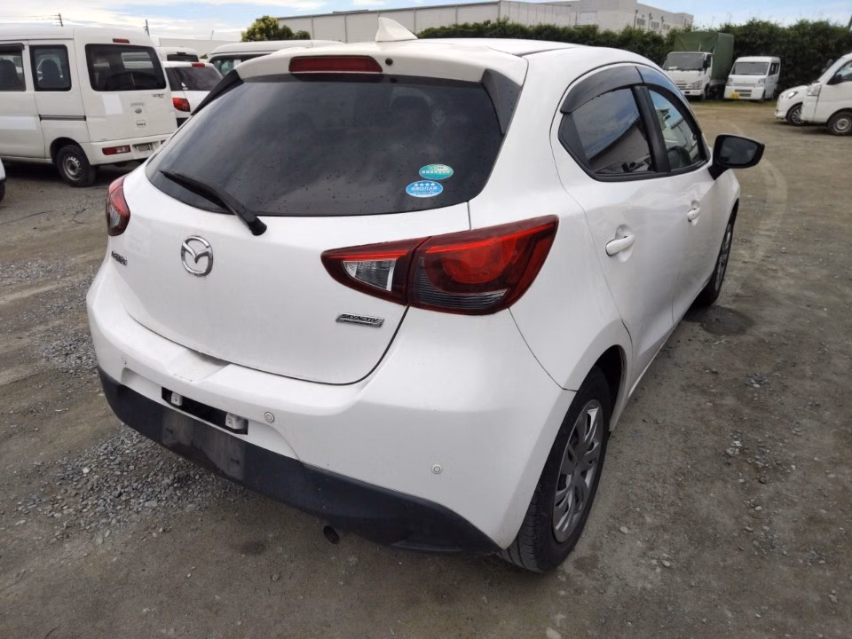 MAZDA DEMIO