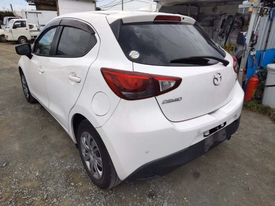 MAZDA DEMIO