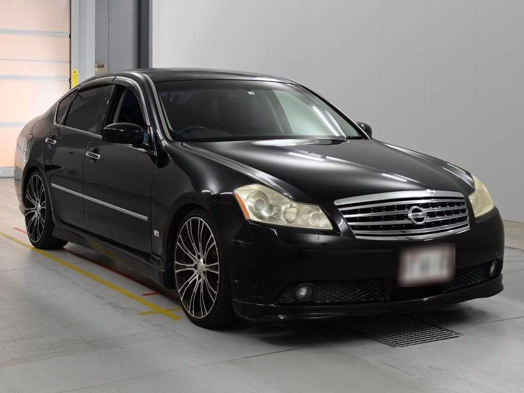 NISSAN FUGA