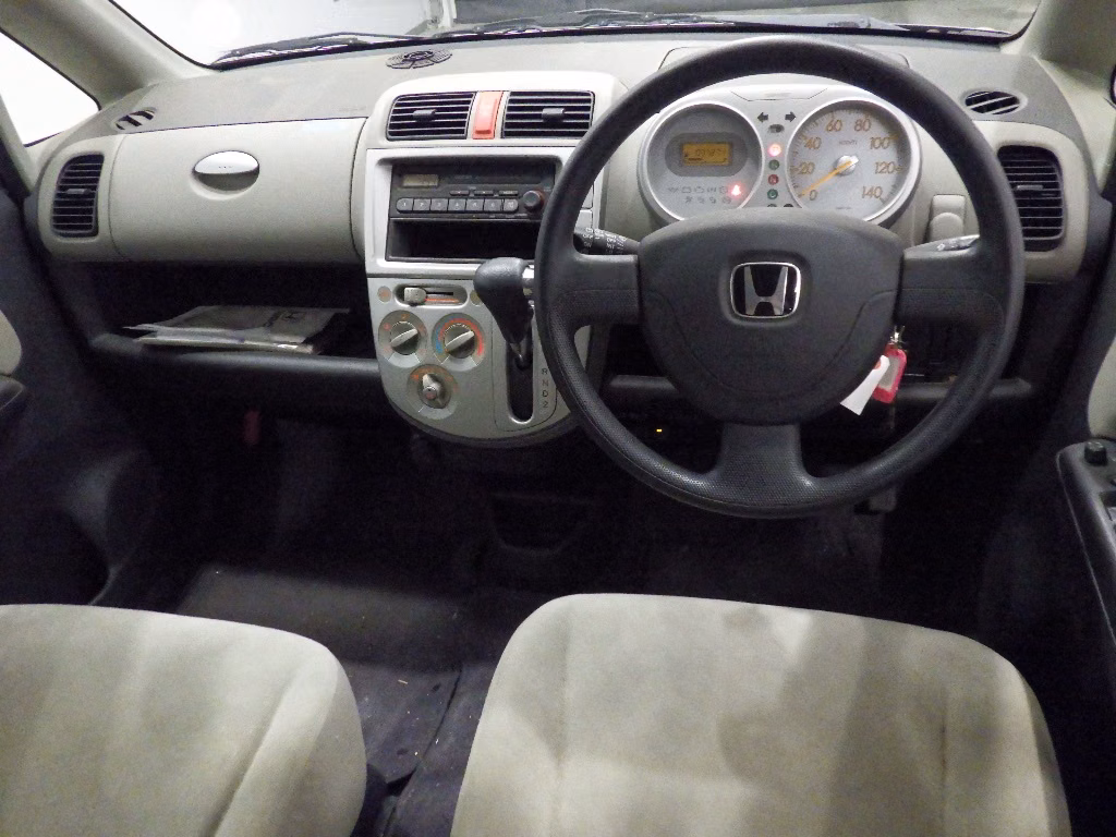 HONDA LIFE