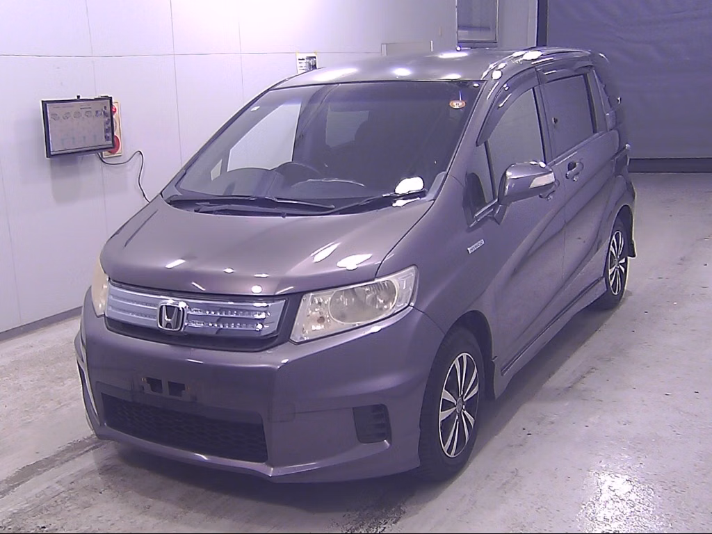 HONDA FREED SPIKE