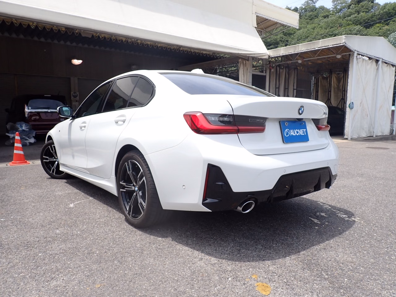 BMW 3-SERIES