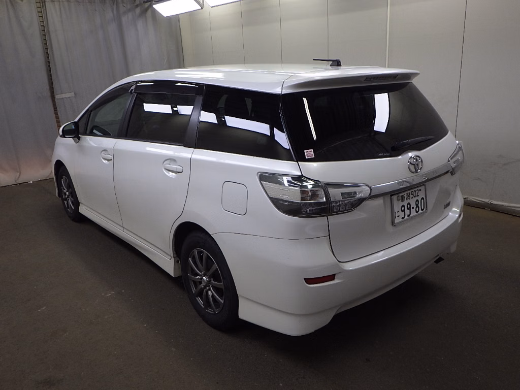 TOYOTA WISH