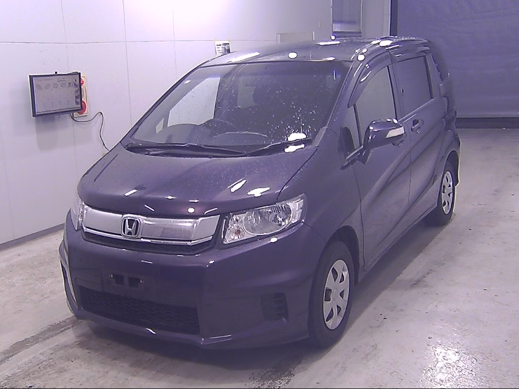 HONDA FREED SPIKE