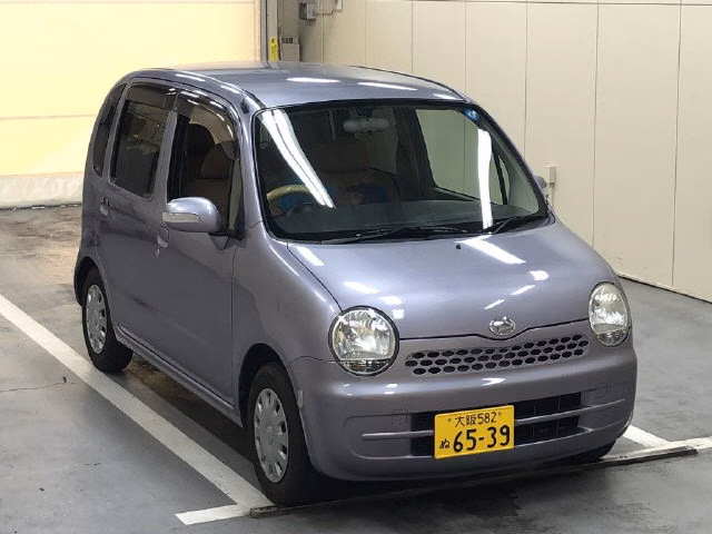 DAIHATSU MOVE LATTE