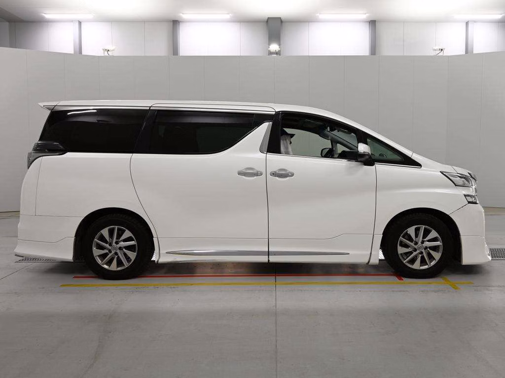 TOYOTA VELLFIRE