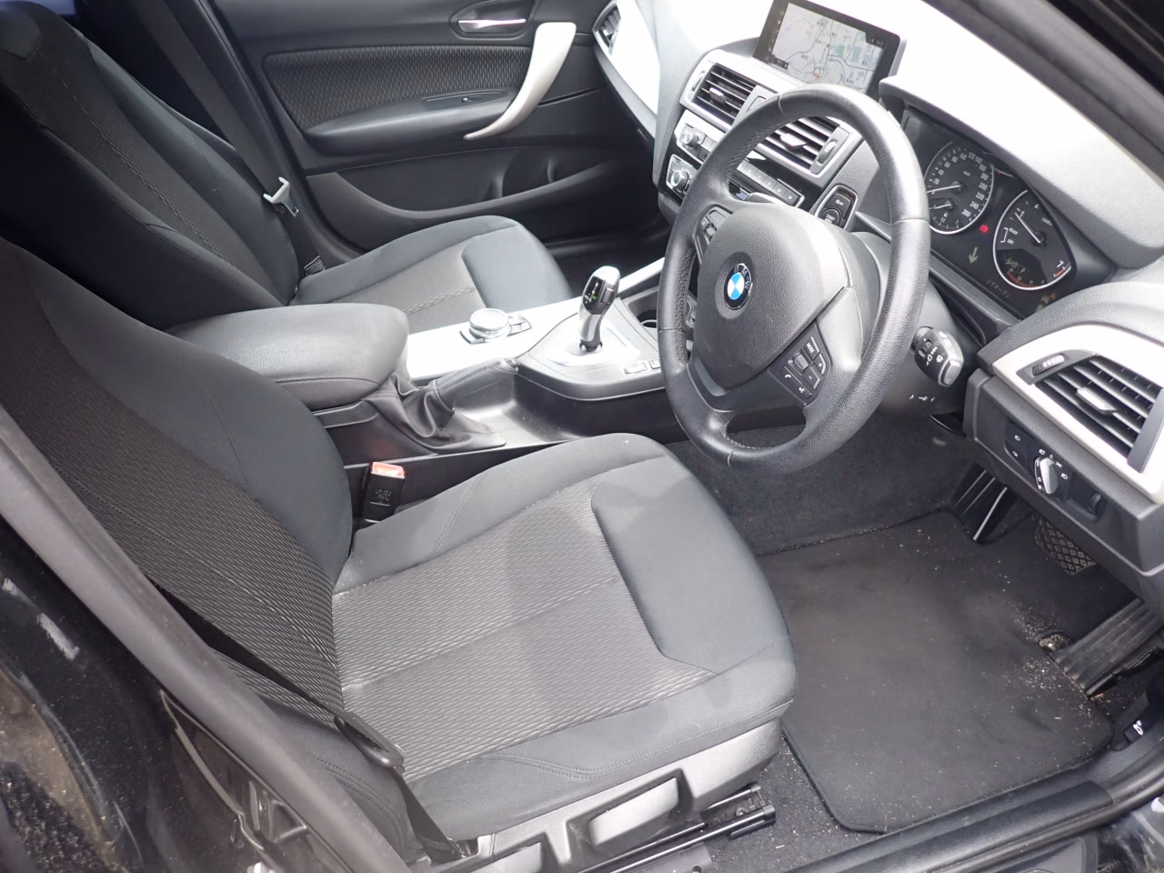 BMW 1-SERIES