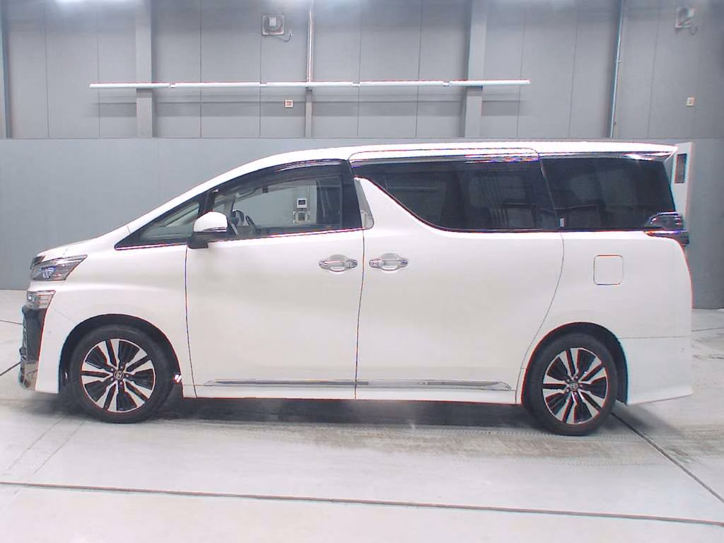 TOYOTA VELLFIRE