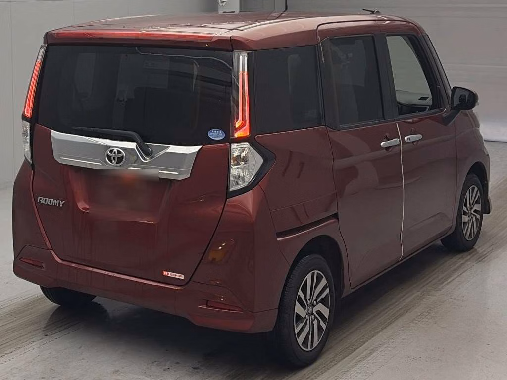 TOYOTA ROOMY