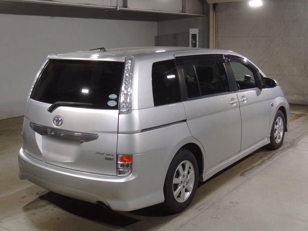 TOYOTA ISIS