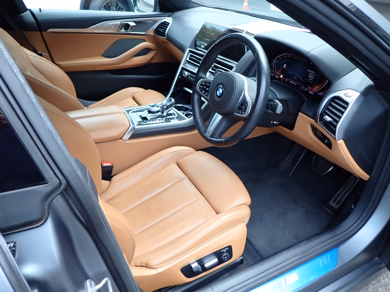 BMW 8-SERIES