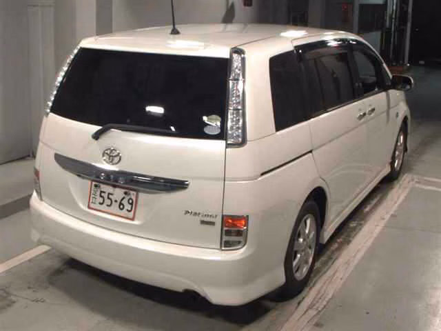 TOYOTA ISIS