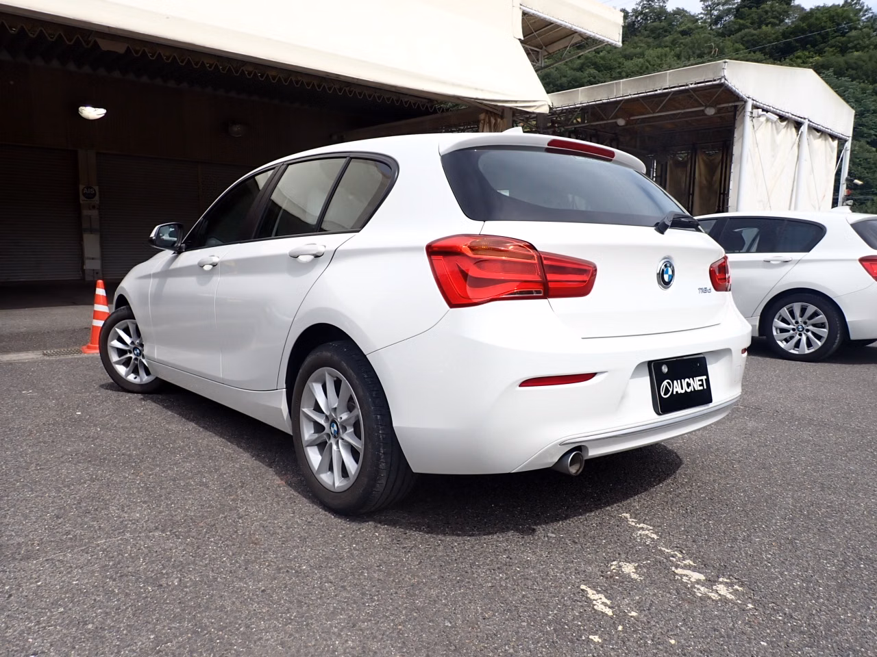 BMW 1-SERIES