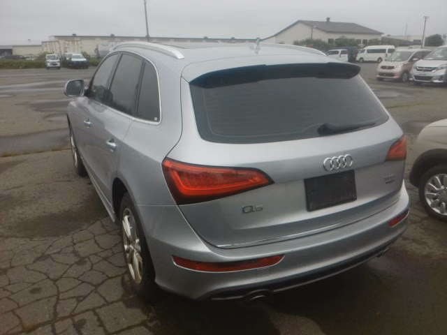 AUDI Q5
