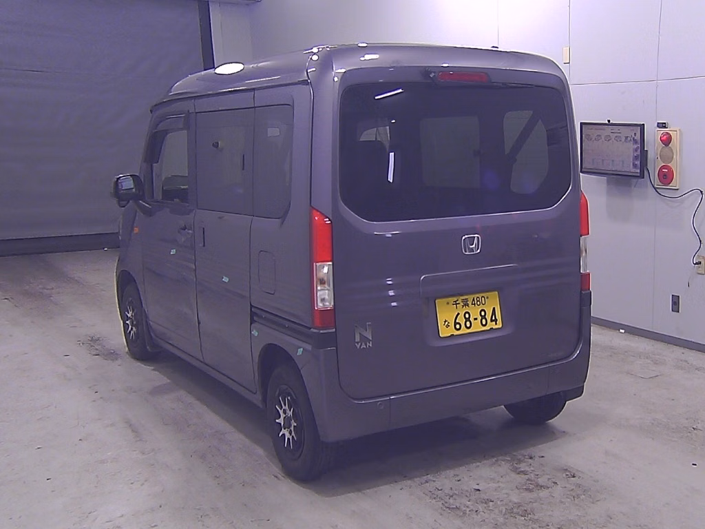 HONDA N-VAN