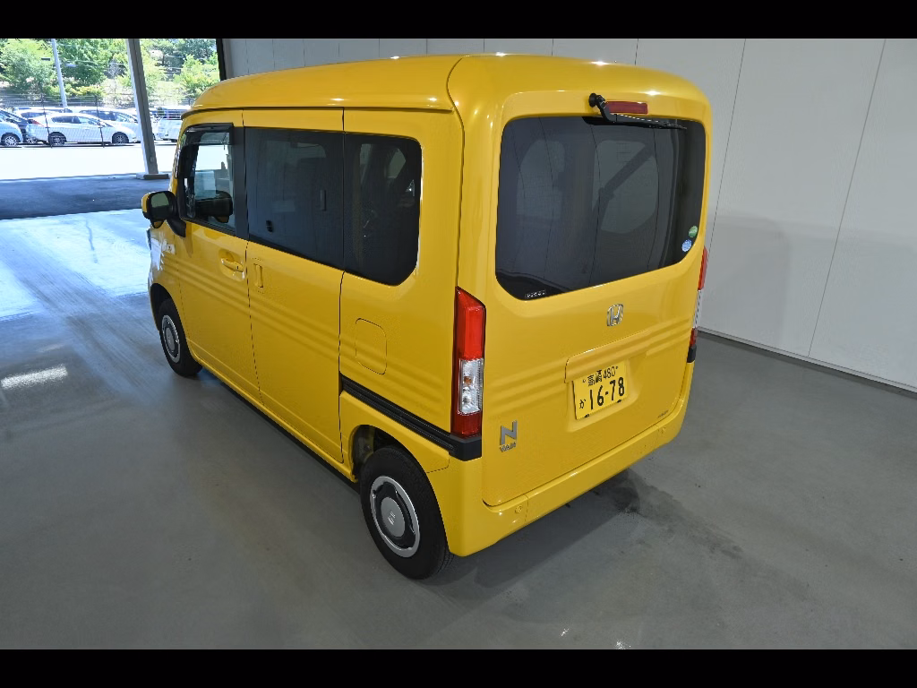 HONDA N-VAN
