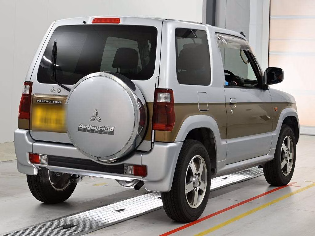 MITSUBISHI PAJERO MINI