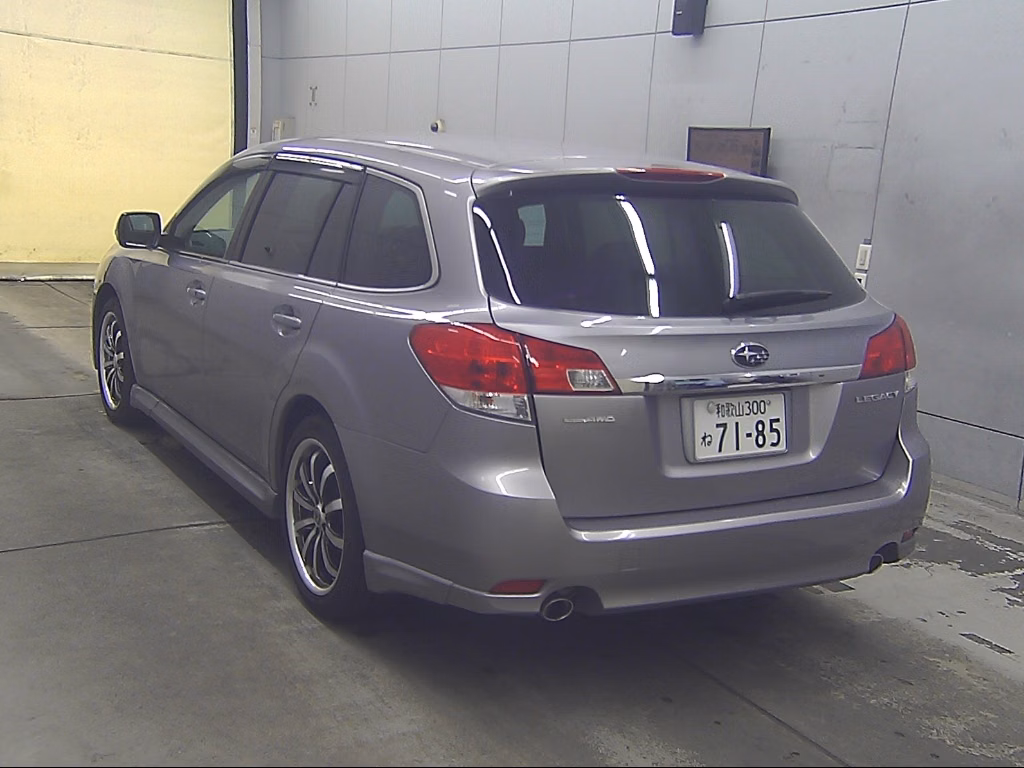 SUBARU LEGACY