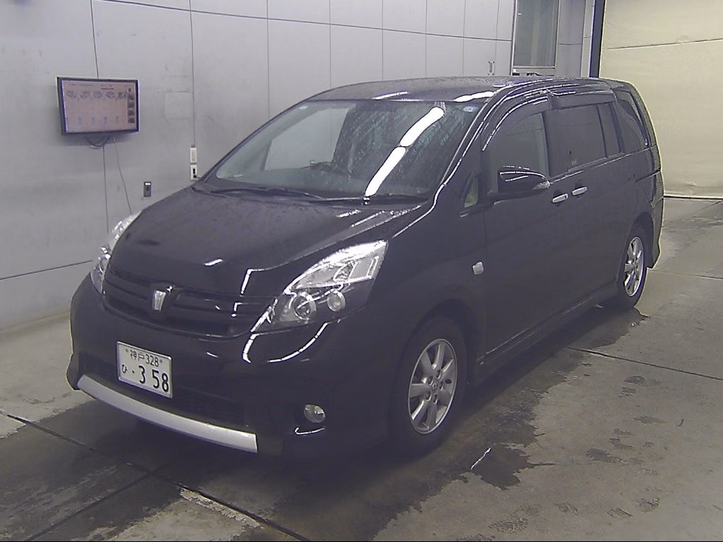 TOYOTA ISIS