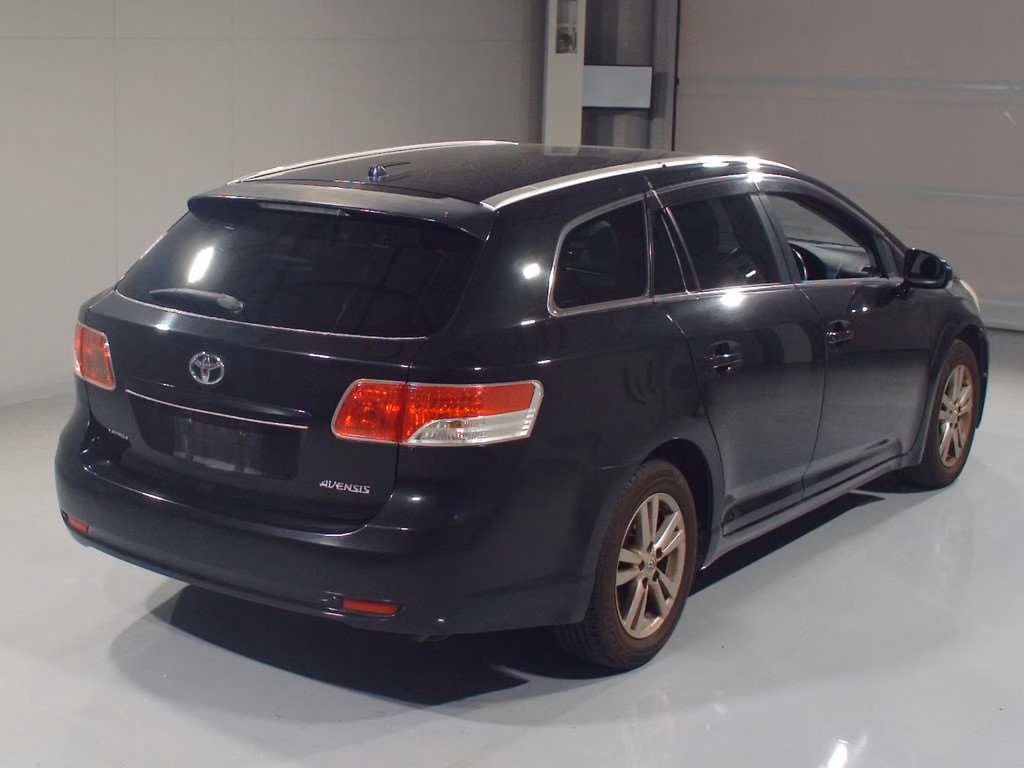 TOYOTA AVENSIS
