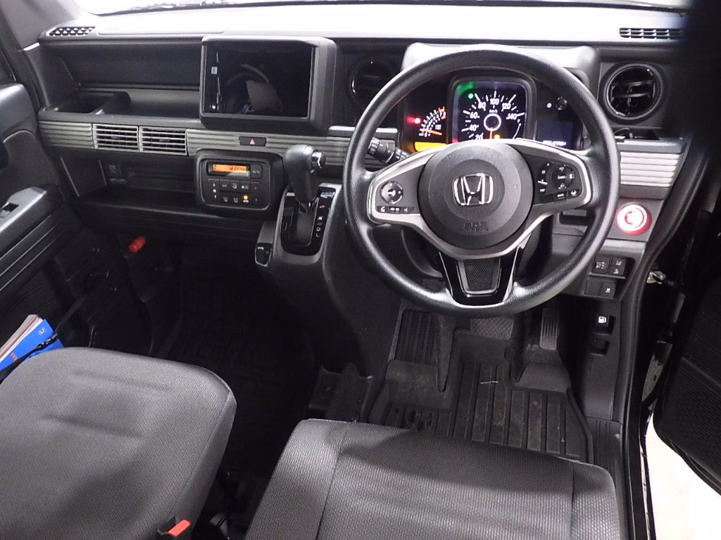 HONDA N-VAN