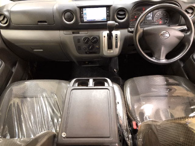 NISSAN NV350 CARAVAN