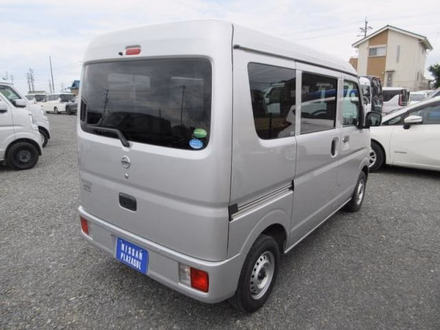 NISSAN NV100 CLIPPER