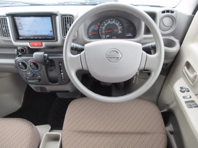 NISSAN NV100 CLIPPER