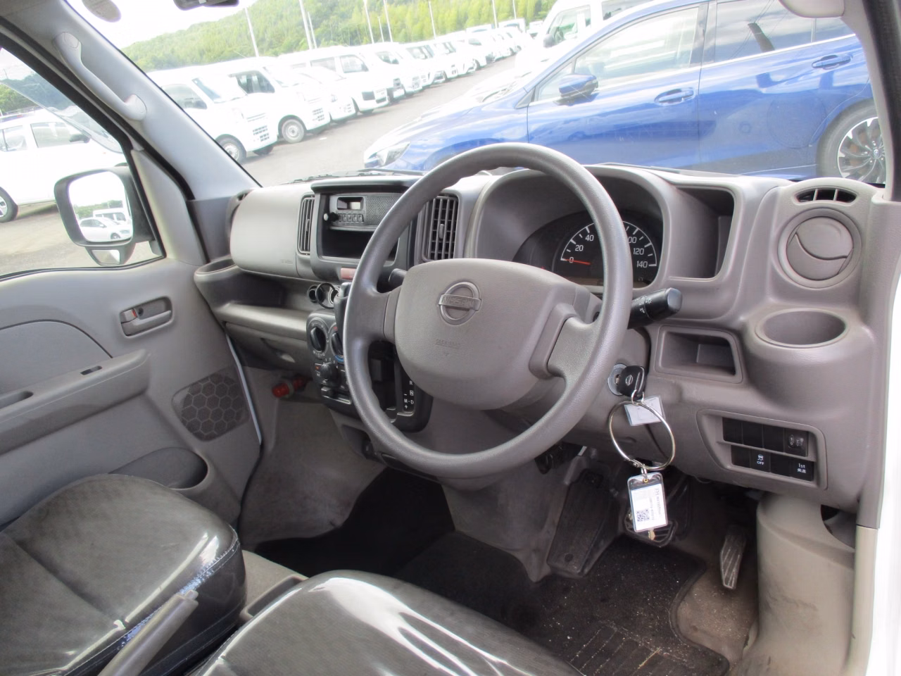 NISSAN NV100 CLIPPER