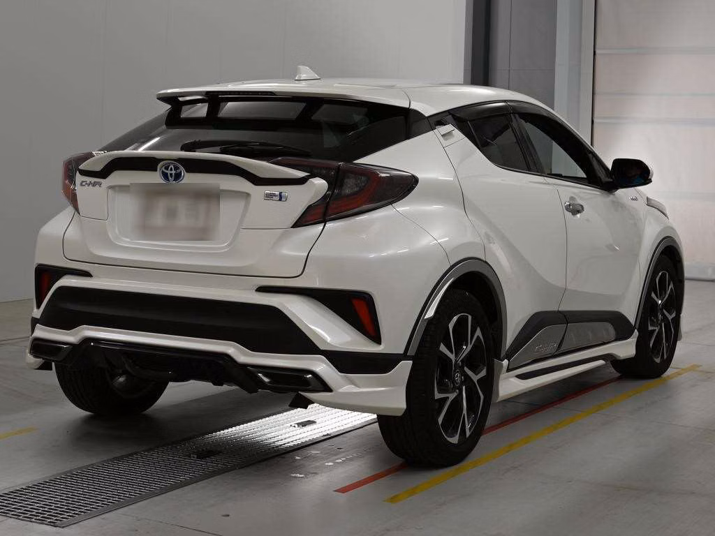 TOYOTA C-HR
